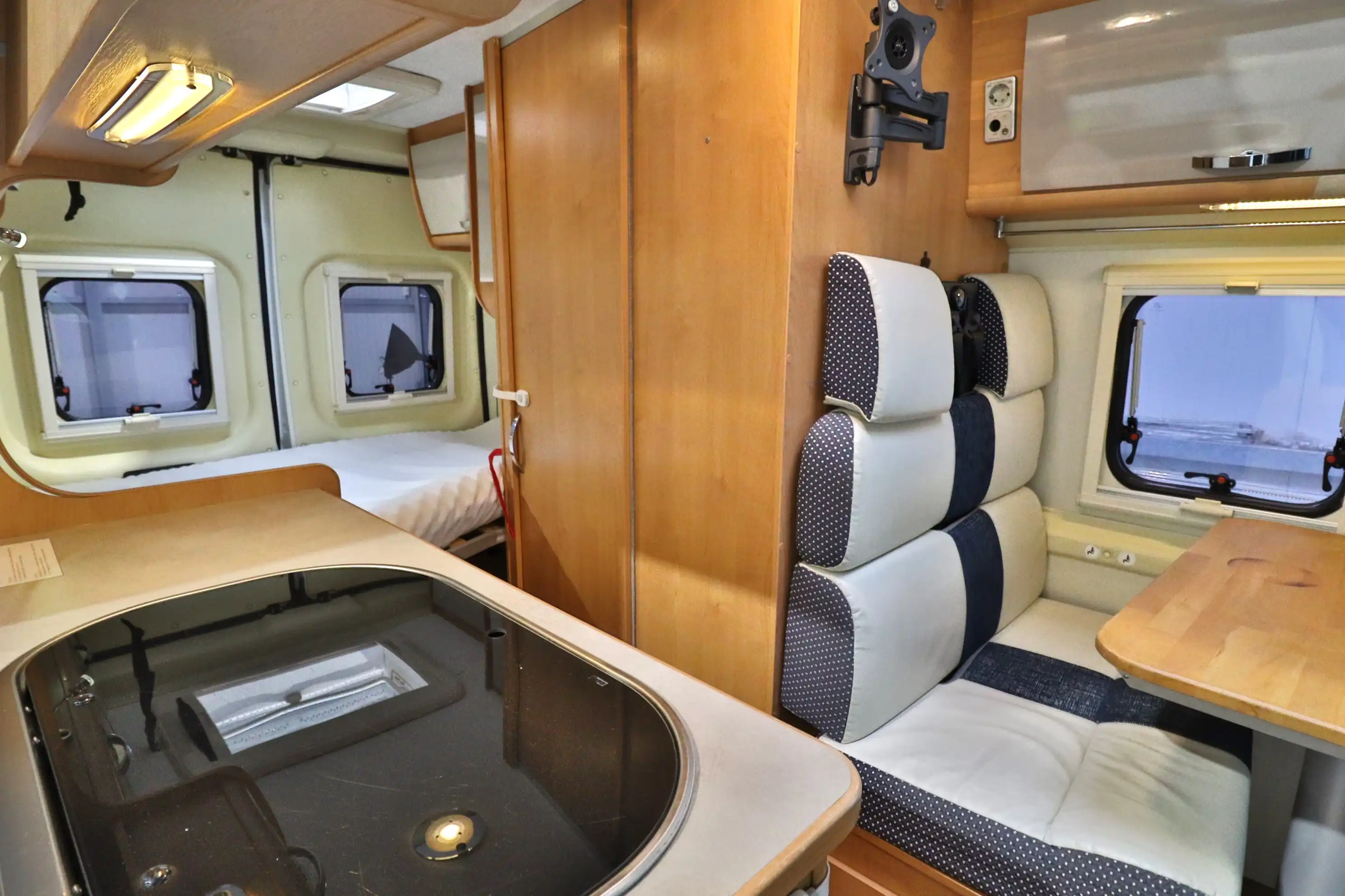 CI INTERNATIONAL Kyros 2